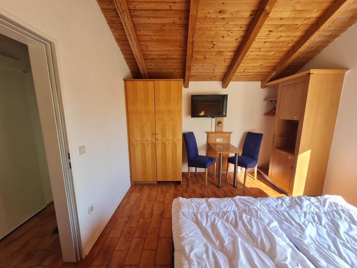 Alpenblick Pang Apartment *